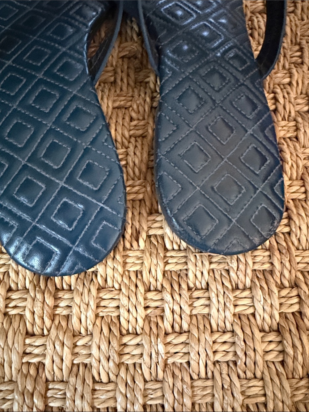 Tory Burch Miller Logo Medallion Thong Sandals Navy 7.5 - Picture 5 of 8
